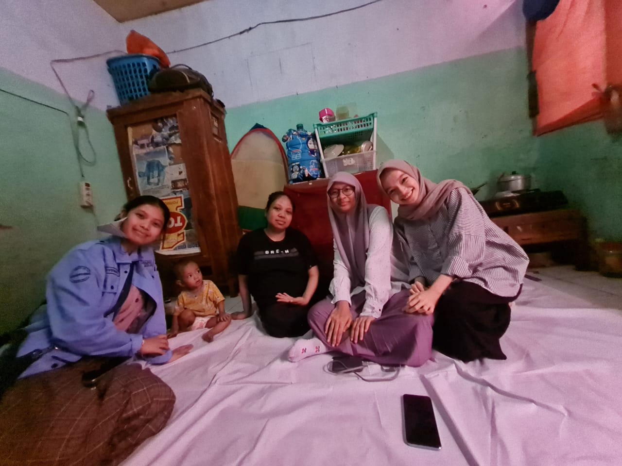 KUNJUNGAN PERTAMA - PERTEMUAN DENGAN IBU RASNA